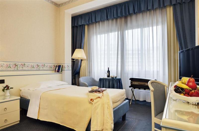 فندق Bristol Buja