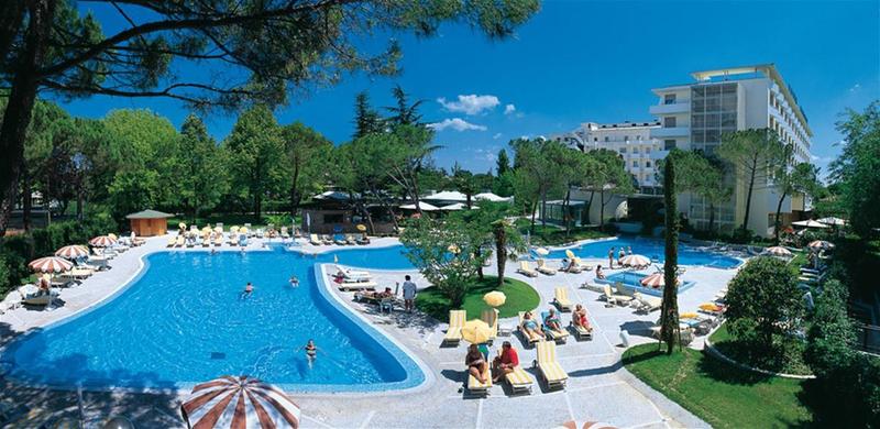 فندق Bristol Buja