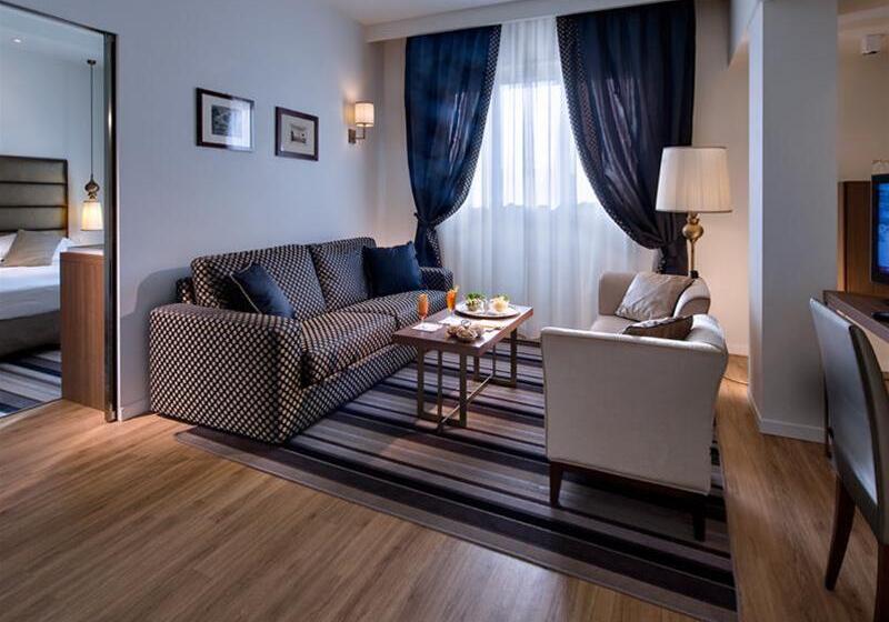 فندق Bristol Buja