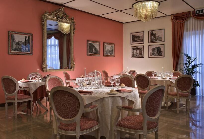 فندق Bristol Buja