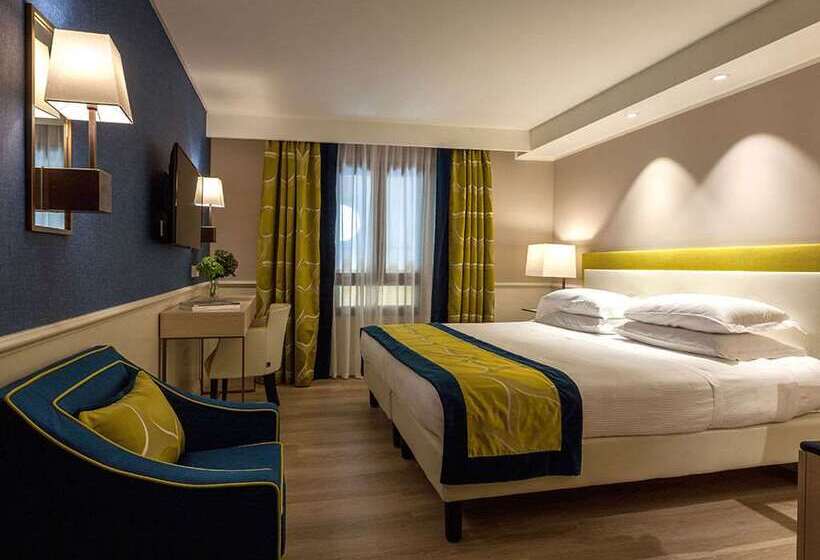 ホテル Canon D Oro