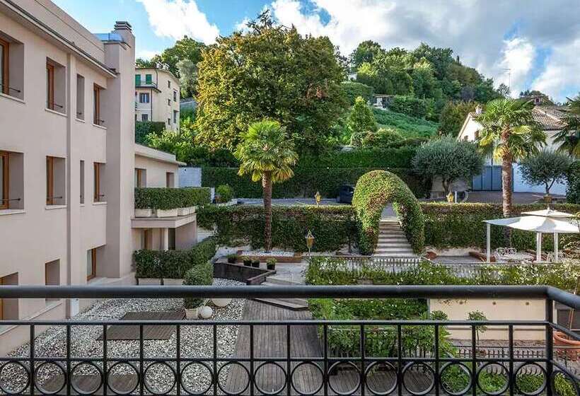 ホテル Canon D Oro