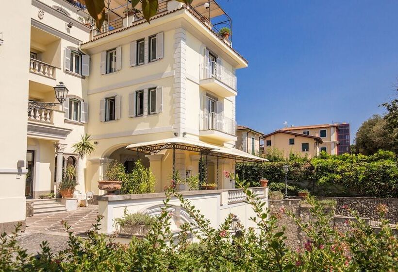 בית מלון כפרי Castel Vecchio