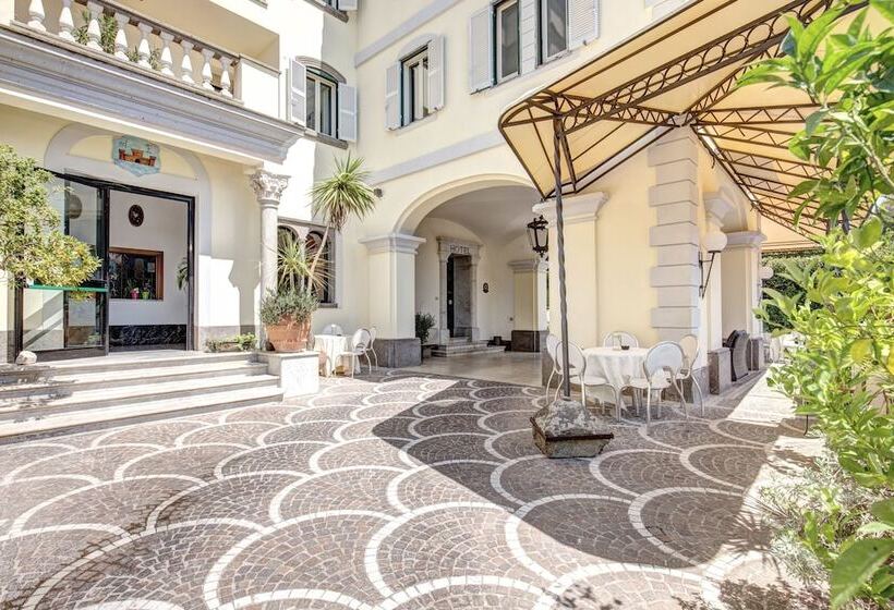 בית מלון כפרי Castel Vecchio