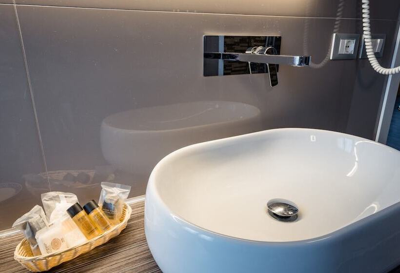 בית מלון כפרי Centrale