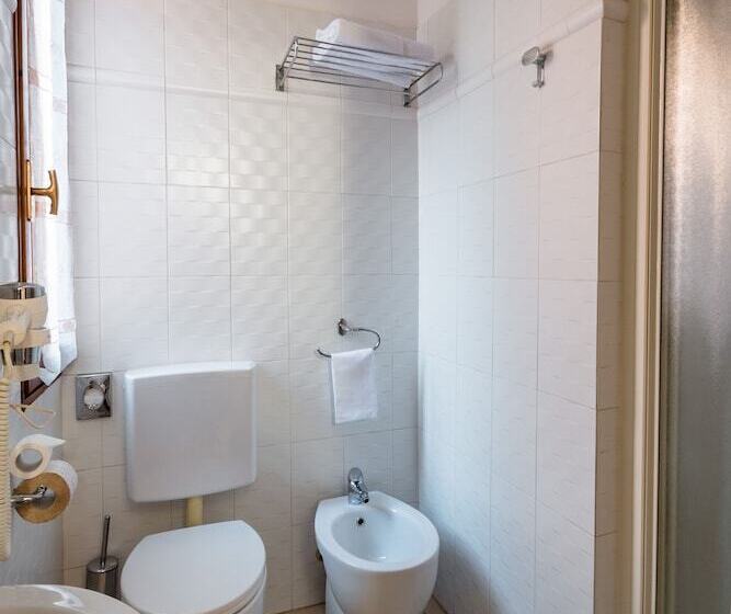 בית מלון כפרי Centrale