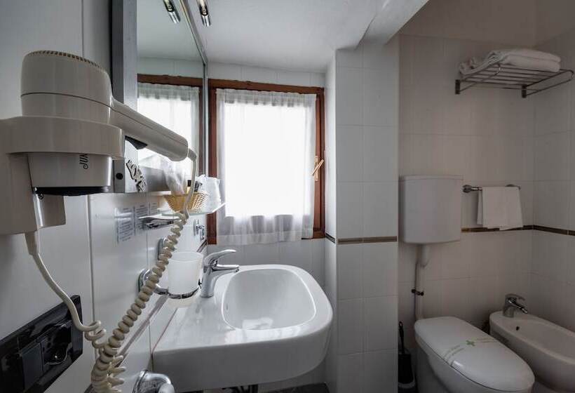 בית מלון כפרי Centrale