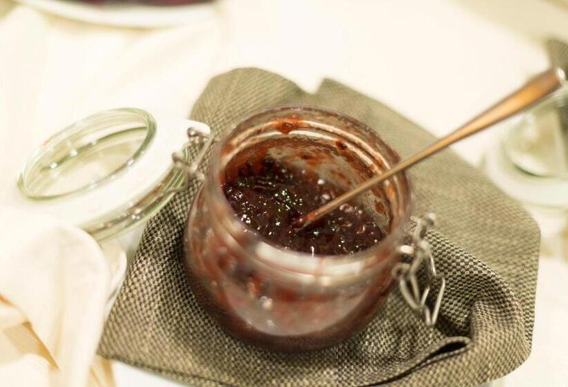 Отель Colle Del Sole