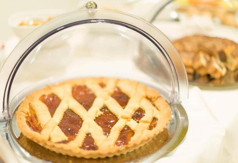 Отель Colle Del Sole