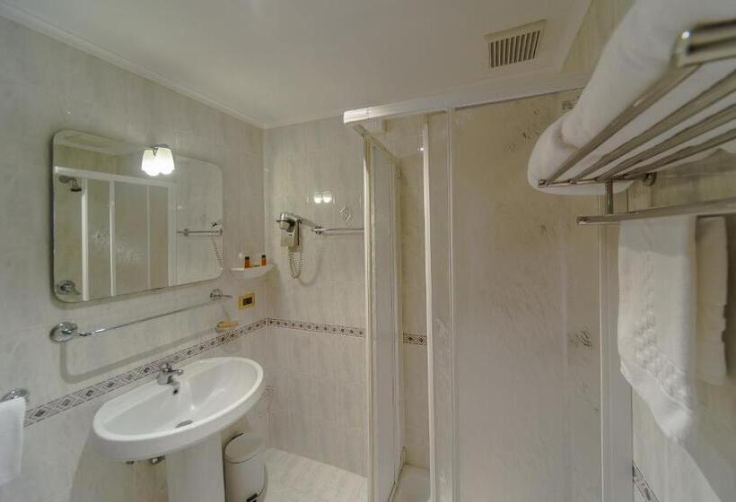 בית מלון כפרי Columbus Sul Lago