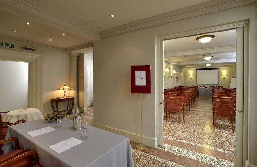 فندق Corona D Oro 1890