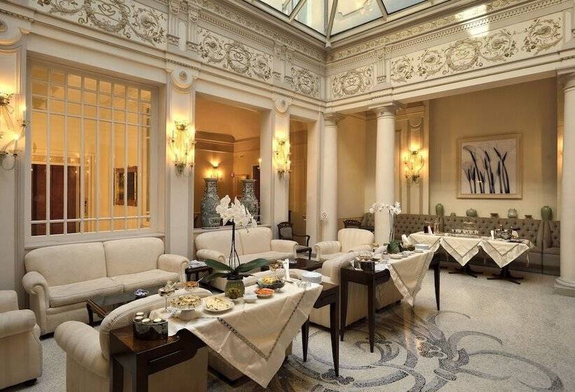 فندق Corona D Oro 1890