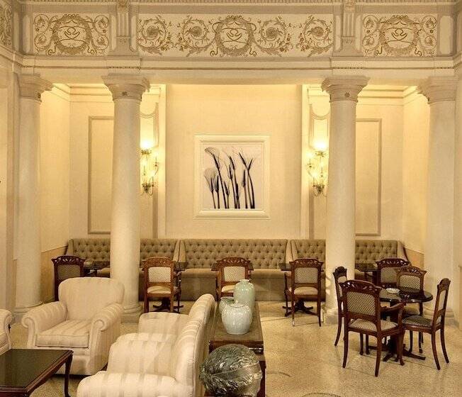 فندق Corona D Oro 1890