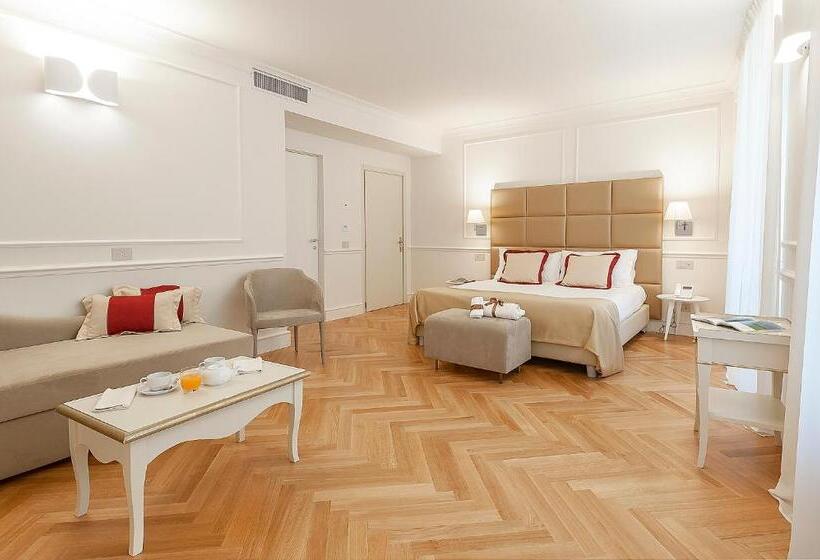 هتل Dei Priori Boutique