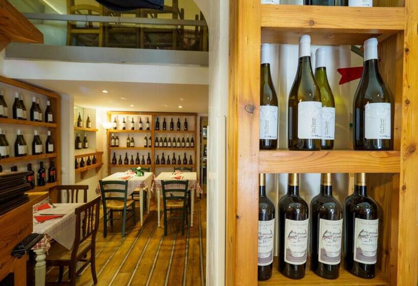 هتل Dei Priori Boutique