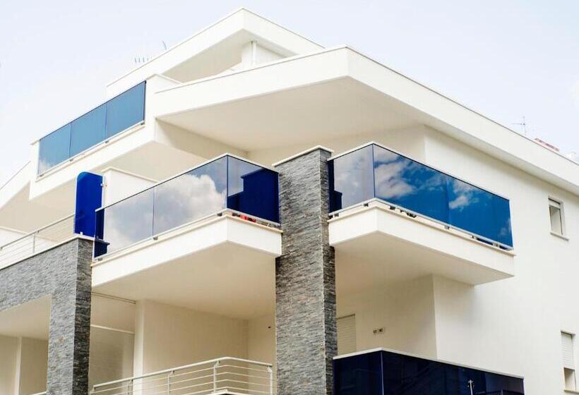 בית מלון כפרי Doge