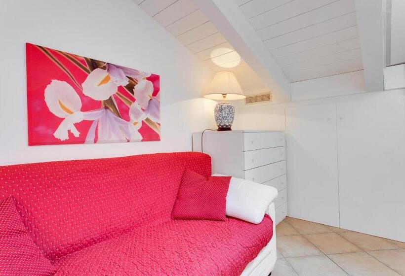 בית מלון כפרי Flora