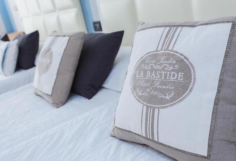 בית מלון כפרי Flora