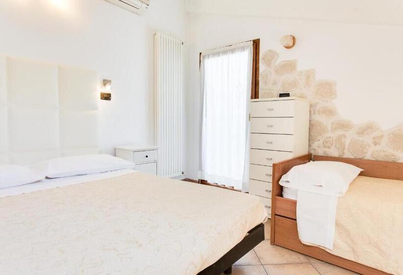 בית מלון כפרי Flora