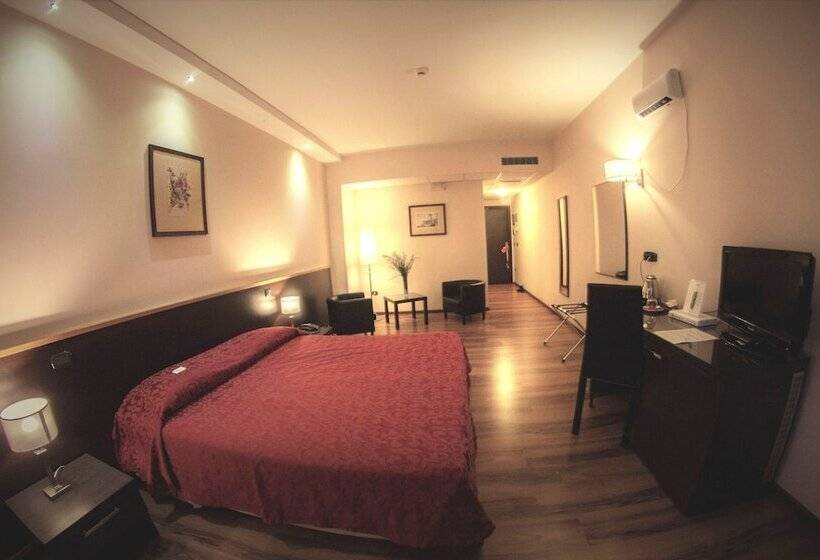 فندق Forum Palace