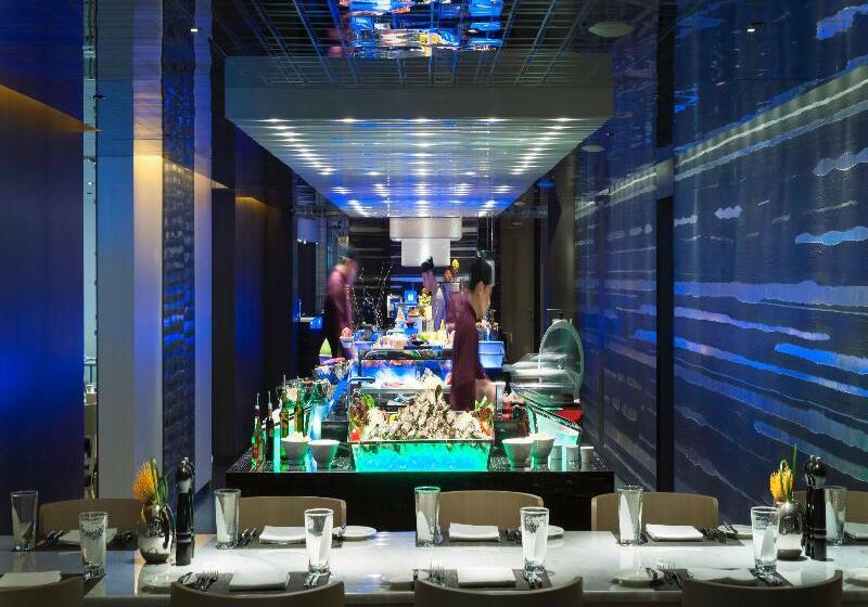 Gateway Hotel, Marco Polo