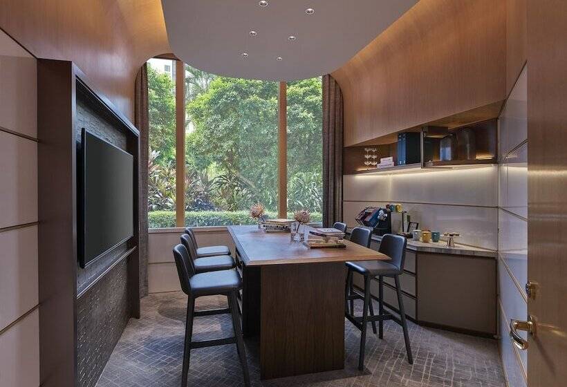 هتل Grand Hyatt Hong Kong