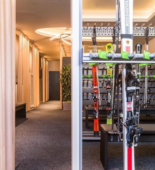 Grand Hotel Savoia Cortina D Ampezzo, A Radisson Collection