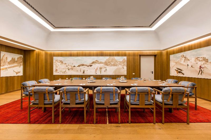 Grand Hotel Savoia Cortina D Ampezzo, A Radisson Collection