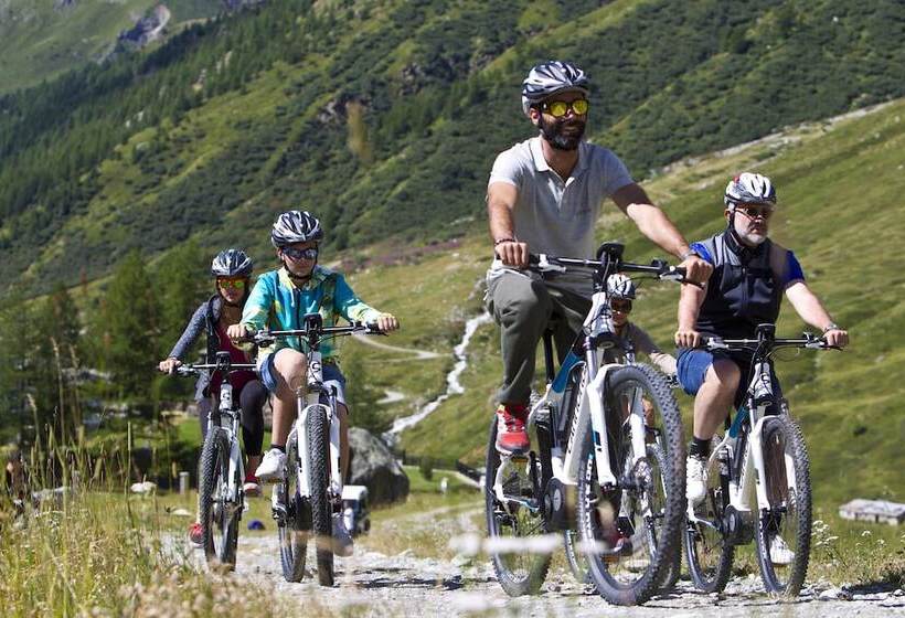 בית מלון כפרי Hermitage Relais & Châteaux