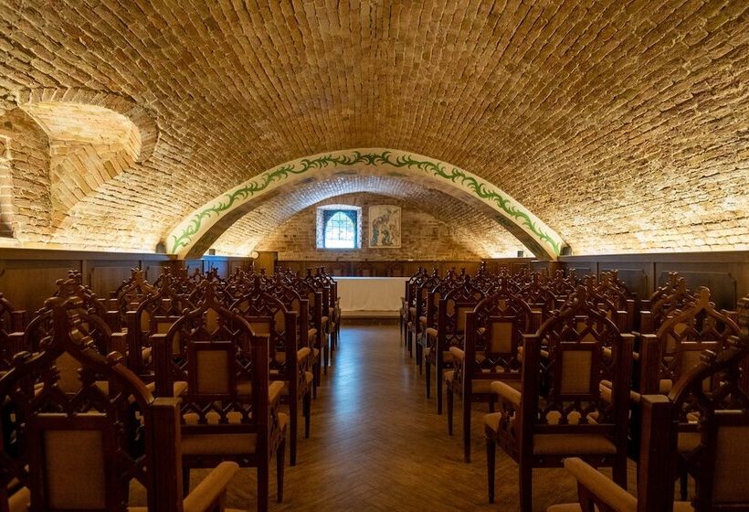 호텔 Il Castello Di San Gaudenzio