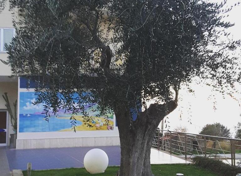 酒店 E Residence Il Faro Acciaroli