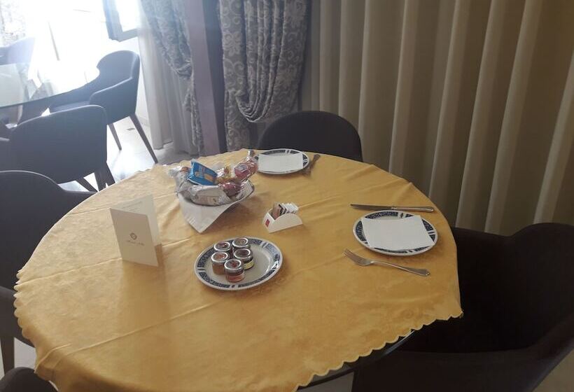 בית מלון כפרי Jolly