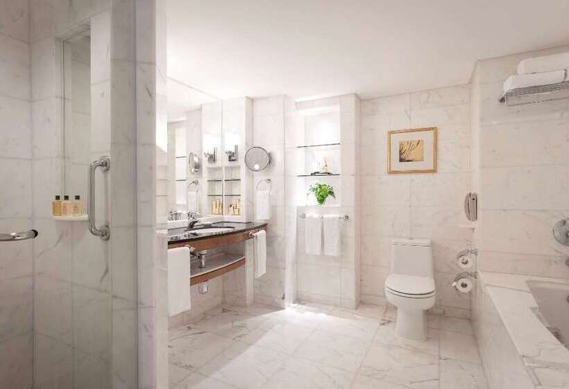 هتل Kowloon Shangrila, Hong Kong