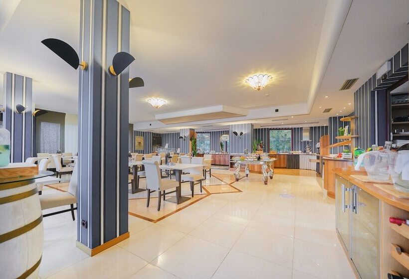 ホテル Kriss Internazionale