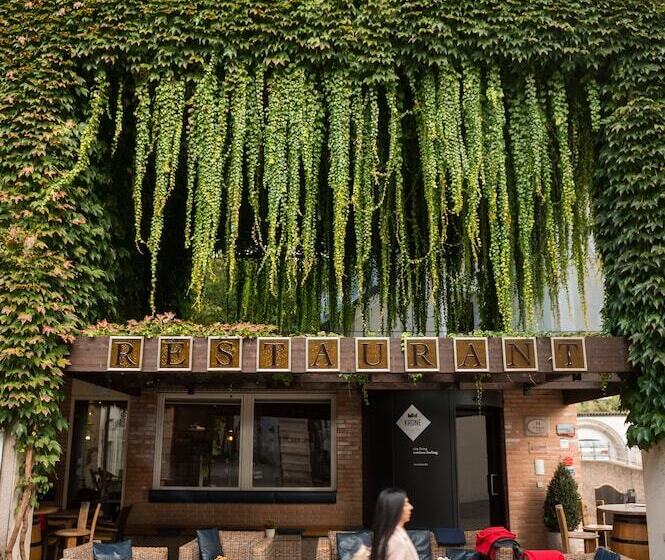 בית מלון כפרי Krone Eat Drink Stay