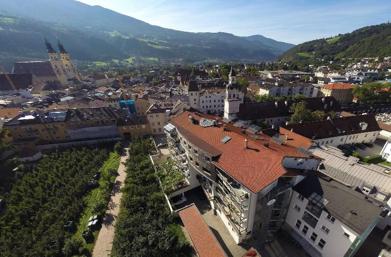 בית מלון כפרי Krone Eat Drink Stay