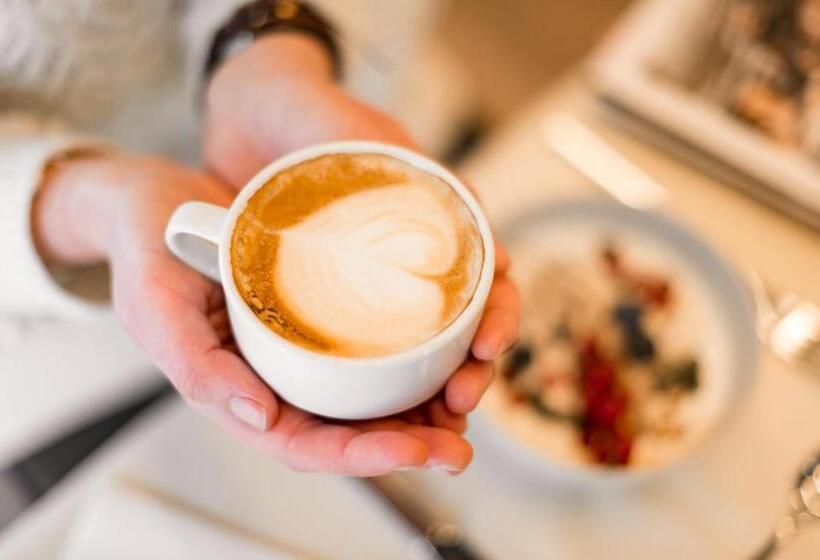 בית מלון כפרי Krone Eat Drink Stay