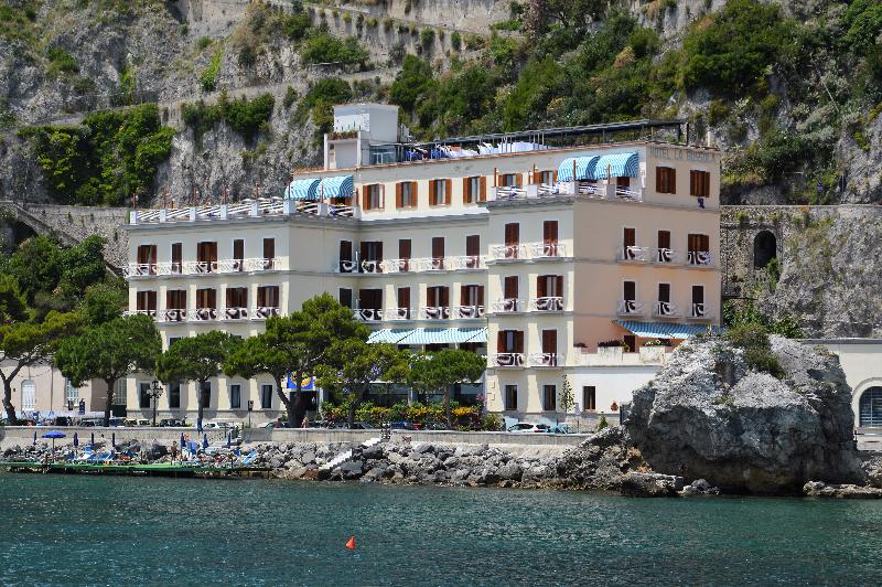 Отель La Bussola