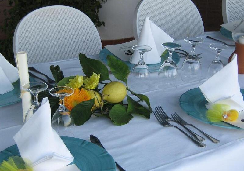 Отель La Bussola