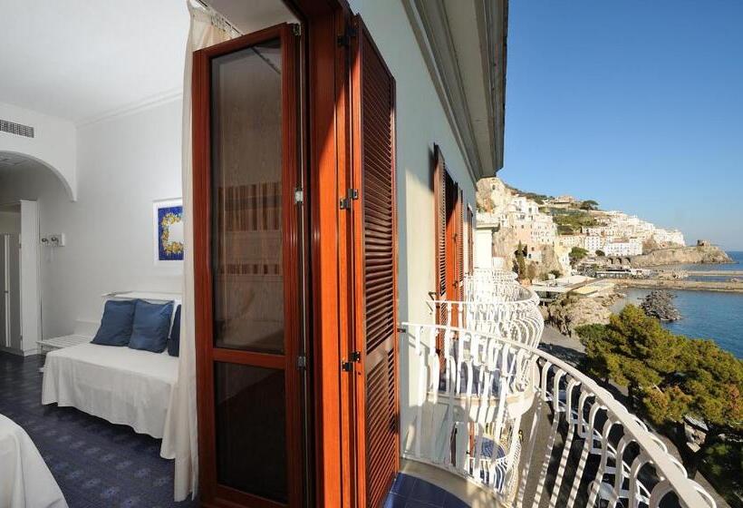 Отель La Bussola