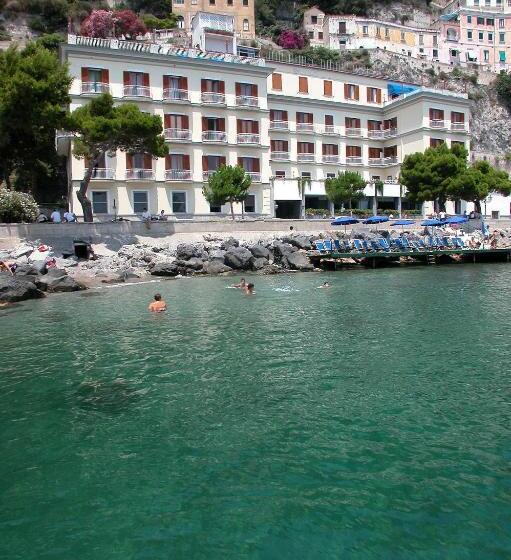 Отель La Bussola