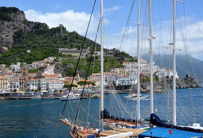 Отель La Bussola