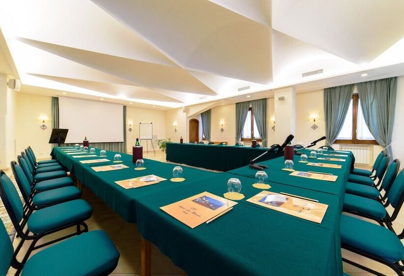 Отель La Bussola