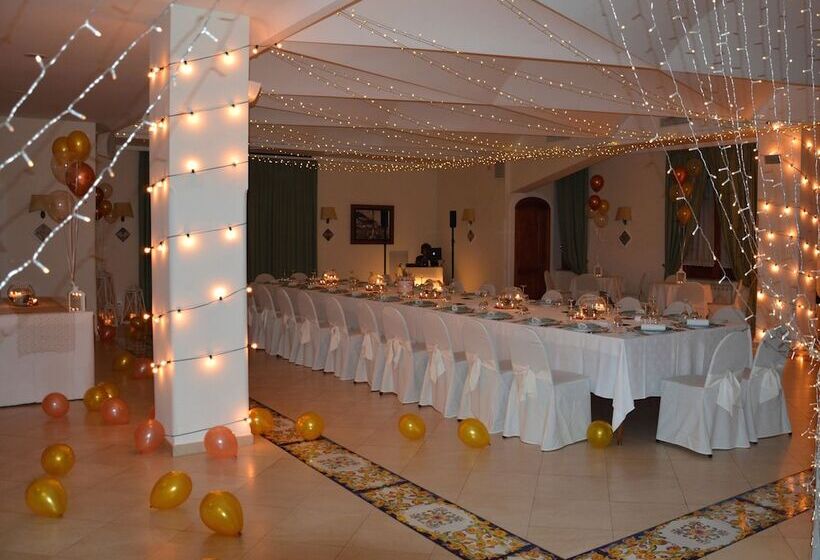 Отель La Bussola