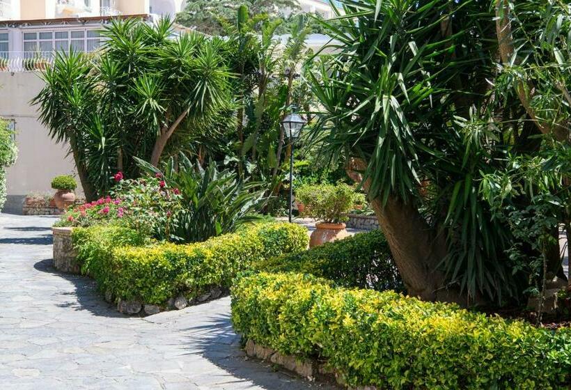 Отель La Residenza Capri
