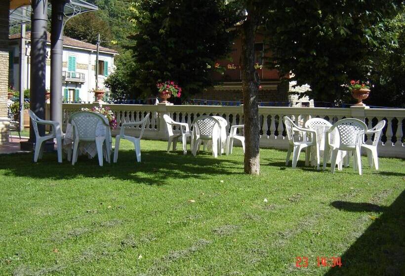 בית מלון כפרי La Rosa