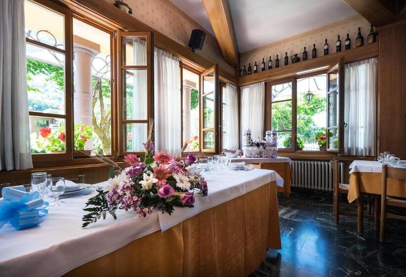 בית מלון כפרי La Rosa