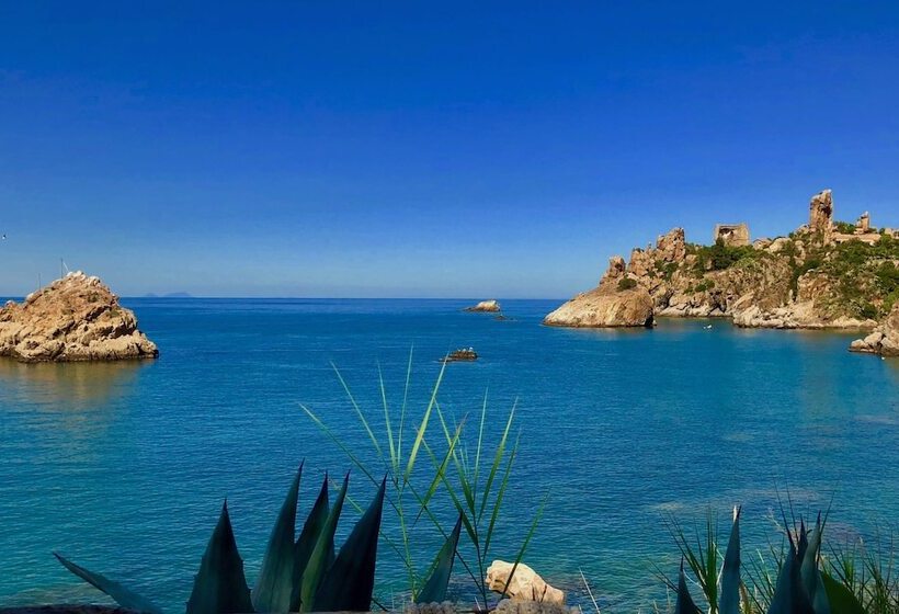 Отель Le Calette Bay