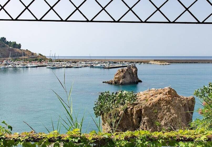 בית מלון כפרי Le Calette Bay