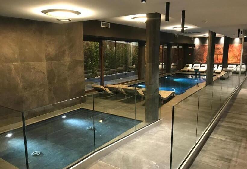 호텔 Leonardo Da Vinci Wellness Spa